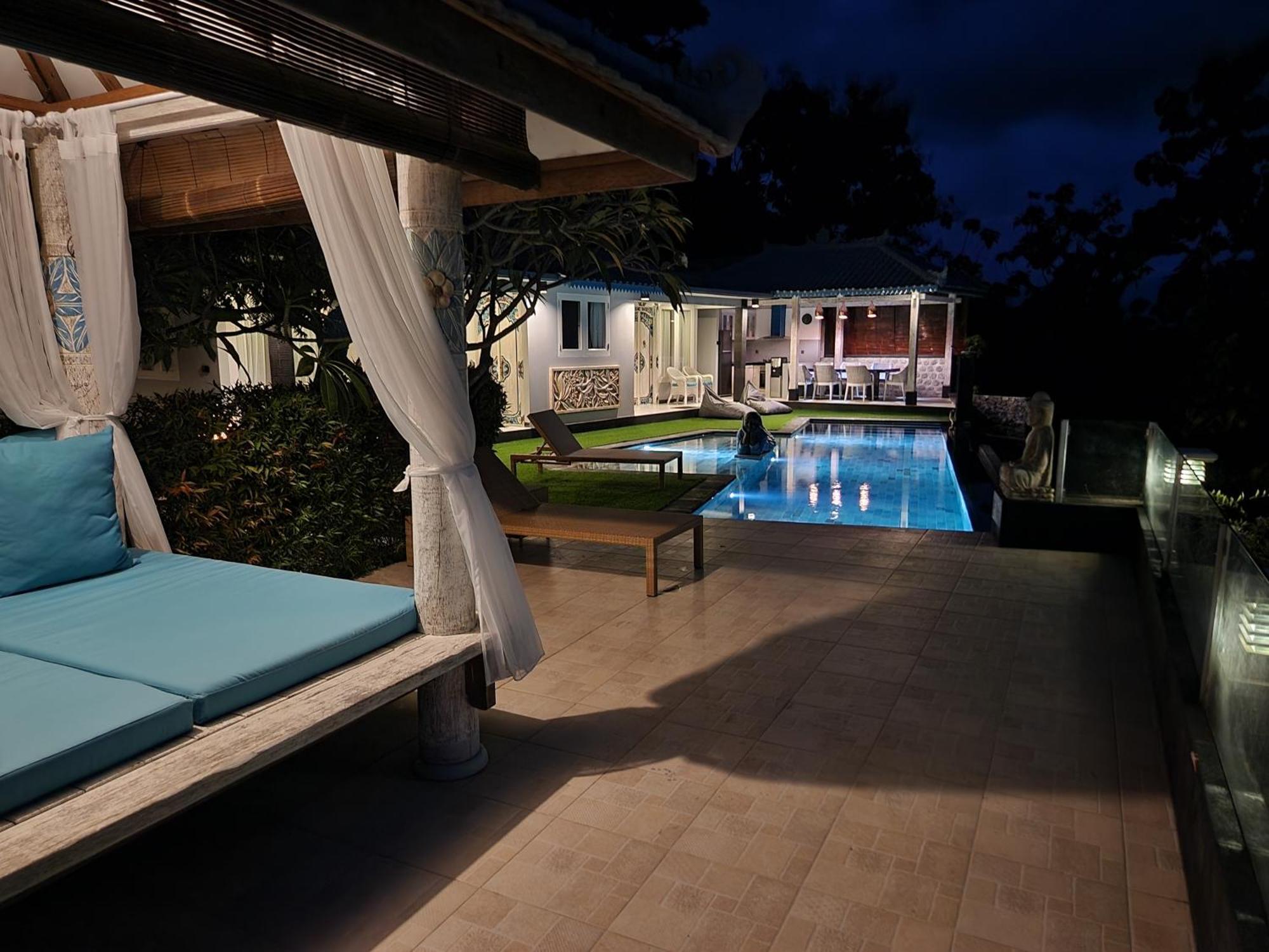 The Kayu Manis Villa & Spa Lovina  Bagian luar foto